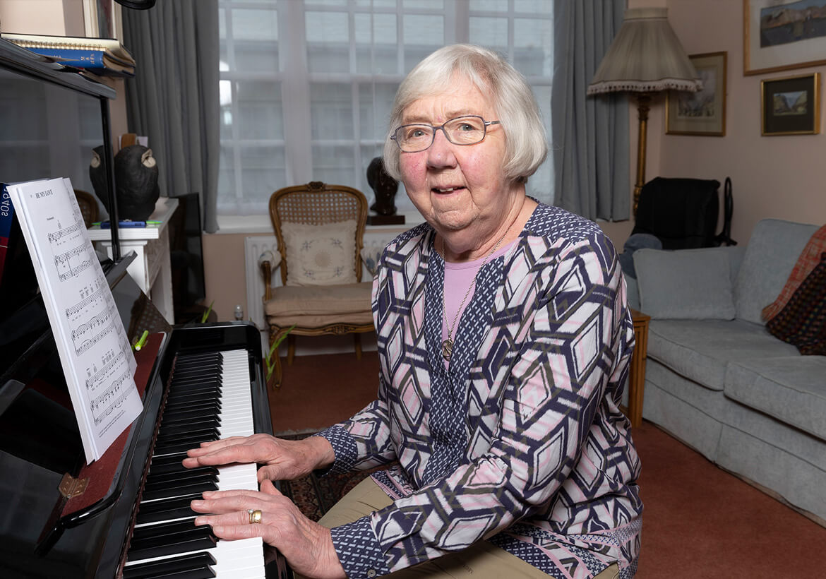 Lifetime Achievement - Dame Averil Mansfield